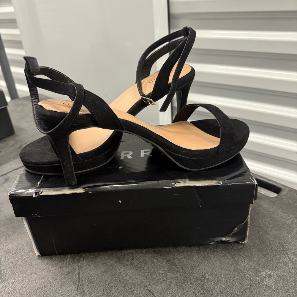 Elegant Black Strappy Heels